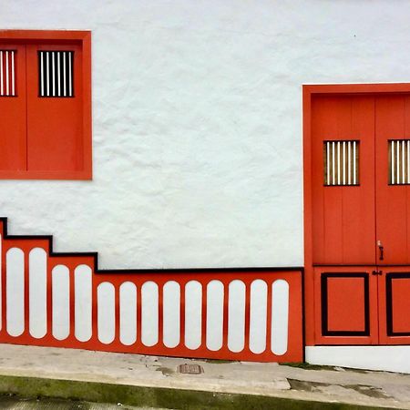 Hostal Tralala 萨兰托 外观 照片