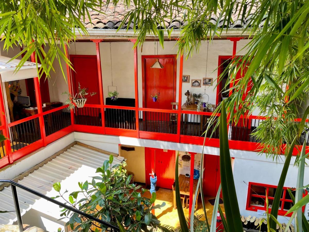 Hostal Tralala 萨兰托 外观 照片