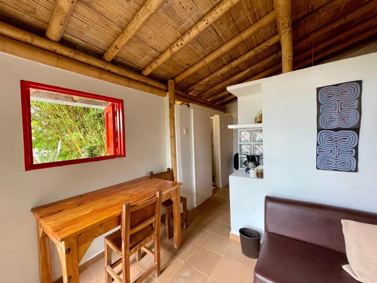 Hostal Tralala 萨兰托 外观 照片