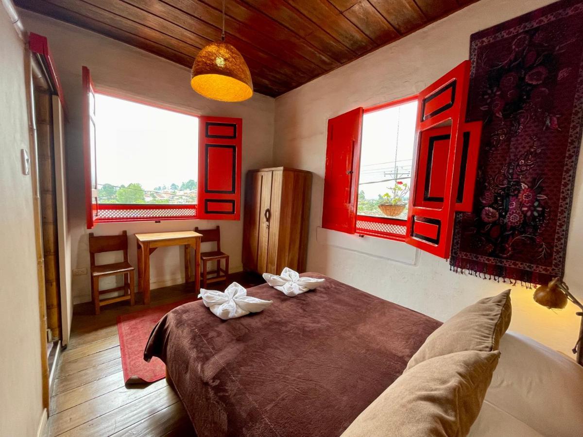 Hostal Tralala 萨兰托 外观 照片