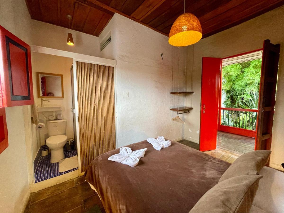 Hostal Tralala 萨兰托 外观 照片
